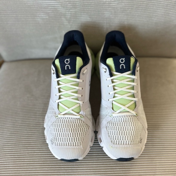 women's On Cloudflyer running - 'Lavender /Meadow' size 10 (21.99031) - Picture 7 of 10